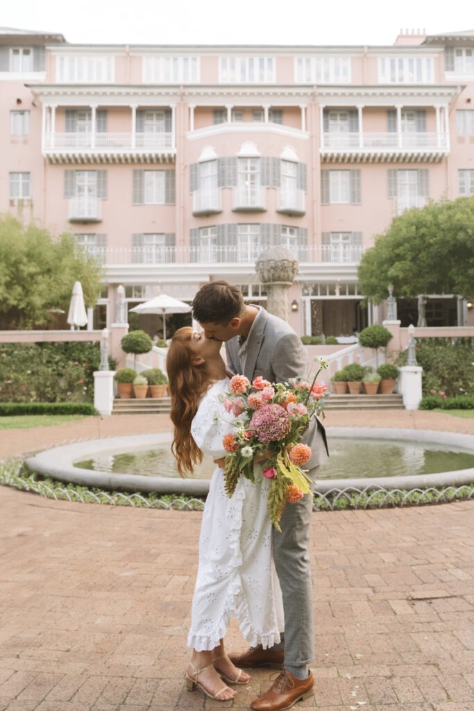 Fineart and luxury photography of bride and groom at Mount Nelson, Cape Town